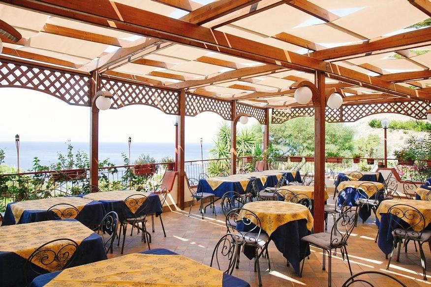 Paradiso Hotel Ristorante Riaci Capo Exterior foto