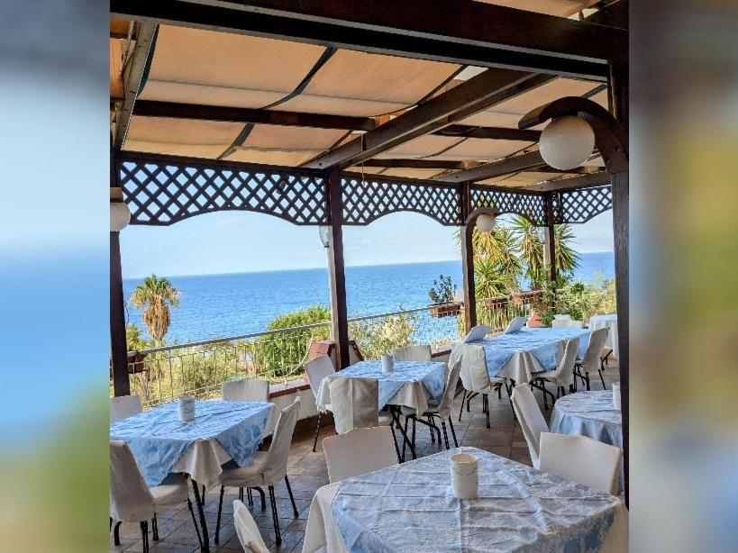 Paradiso Hotel Ristorante Riaci Capo Exterior foto