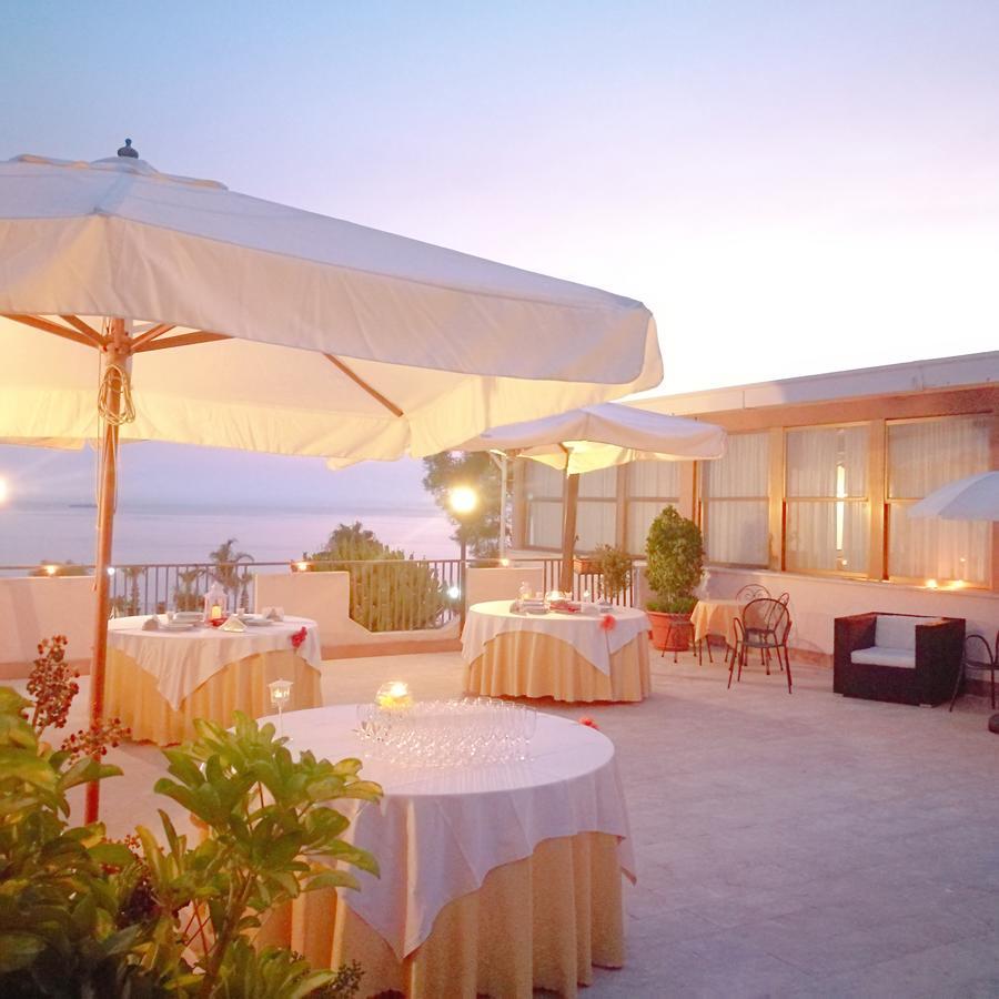 Paradiso Hotel Ristorante Riaci Capo Exterior foto